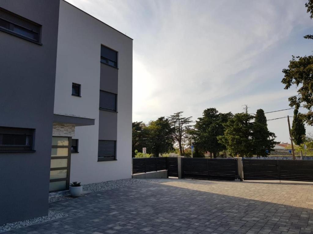 Vila Maslina-Apartman Br.4 Daire Zadar Dış mekan fotoğraf